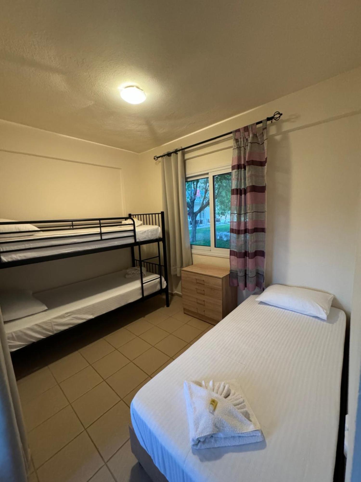 Dafnes Rooms Fourka Buitenkant foto