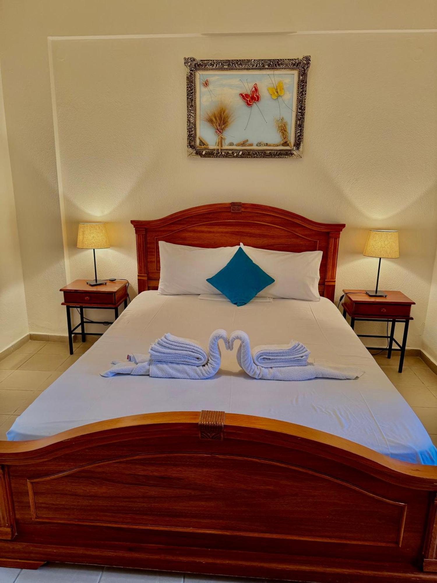Dafnes Rooms Fourka Buitenkant foto
